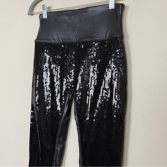 SPANX Sequined Faux-Leather Black Leggings Size Small - Picture 8 of 15
